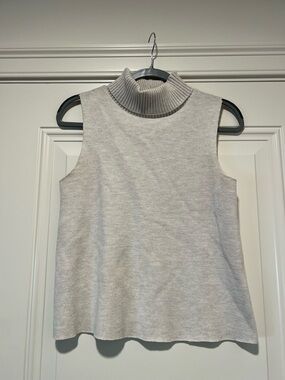 Zara Light Gray Sleeveless Ribbed Turtleneck Sweater